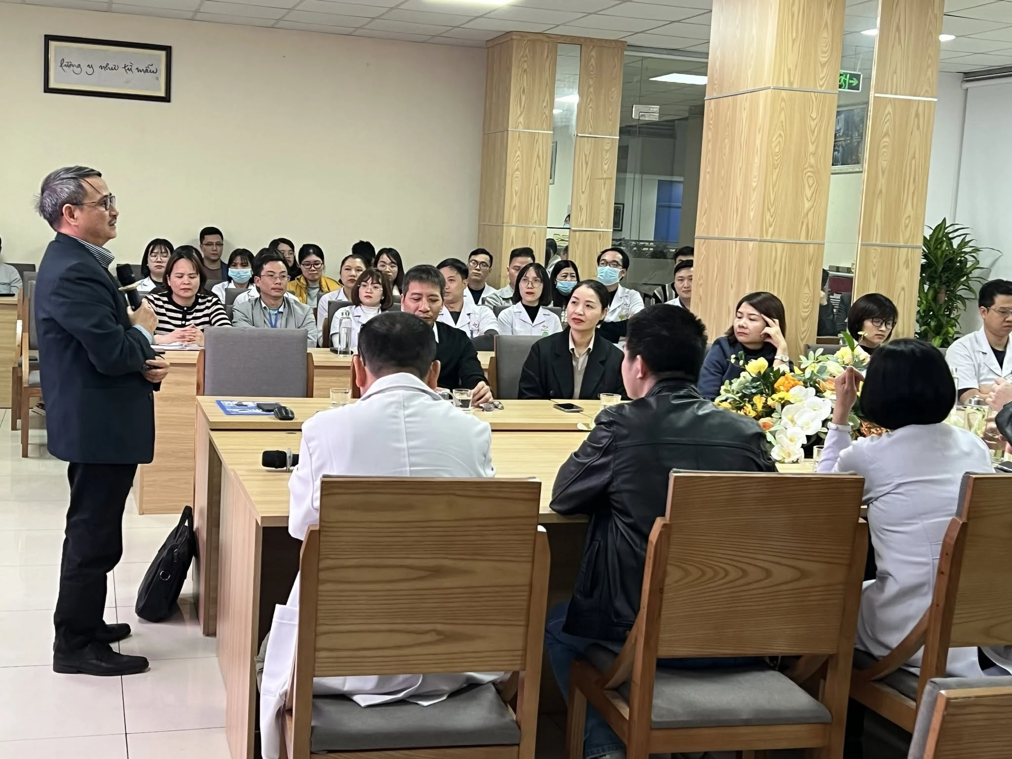 BUỔI KẾT THÚC CHƯƠNG TRÌNH ĐÀO TẠO 2025 “NÂNG CAO NĂNG LỰC QUẢN LÝ CỦA LÃNH ĐẠO CẤP TRUNG”
