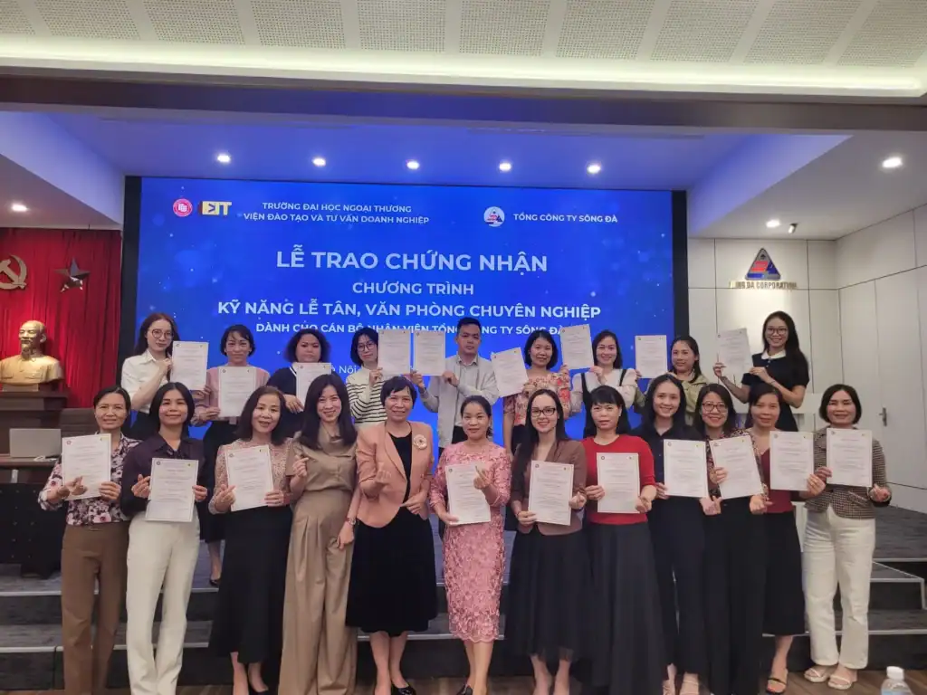[RECAP] KHÓA ĐÀO TẠO “LỄ TÂN – VĂN PHÒNG CHUYÊN NGHIỆP” TẠI TỔNG CÔNG TY SÔNG ĐÀ