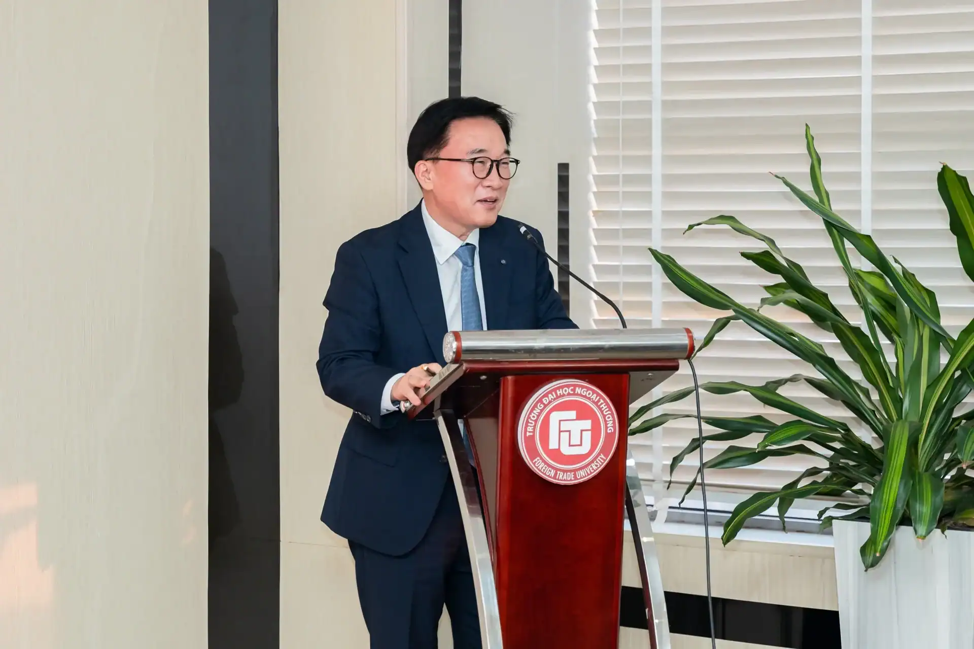 TỔNG KẾT LỄ TRAO GIẢI CUỘC THI “KMAC – FTU Ý TƯỞNG ĐỔI MỚI SÁNG TẠO TOÀN CẦU 2025”