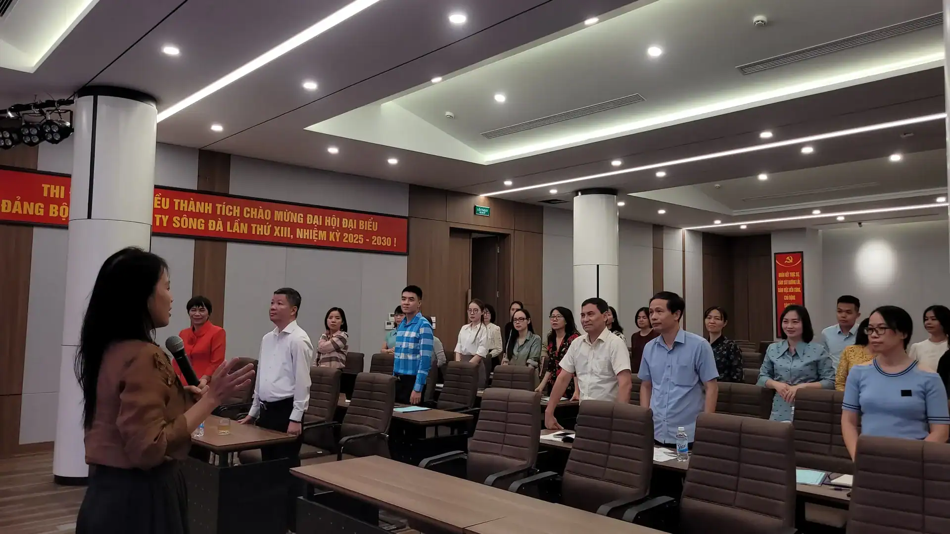 [RECAP] KHÓA ĐÀO TẠO “LỄ TÂN – VĂN PHÒNG CHUYÊN NGHIỆP” TẠI TỔNG CÔNG TY SÔNG ĐÀ