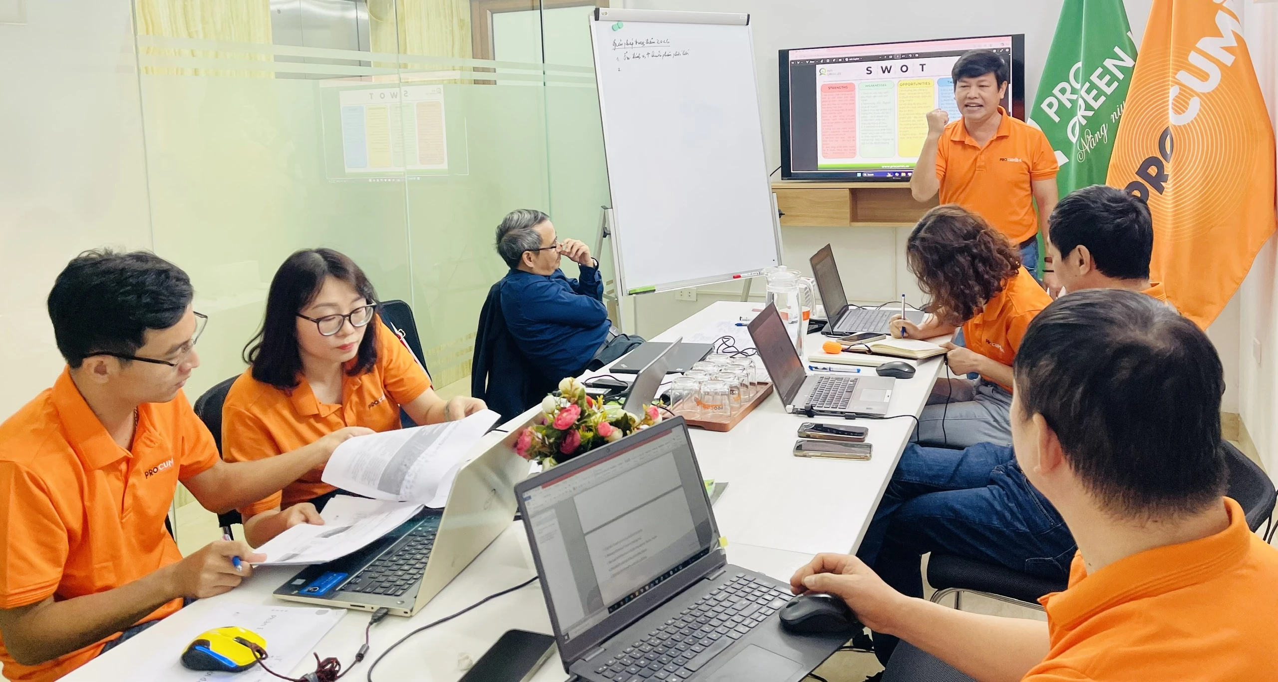 THỰC HÀNH XÂY DỰNG CHIẾN LƯỢC TẠI CÔNG TY TNHH DƯỢC PHẨM PRO CUỘC SỐNG XANH (PGL)🌟