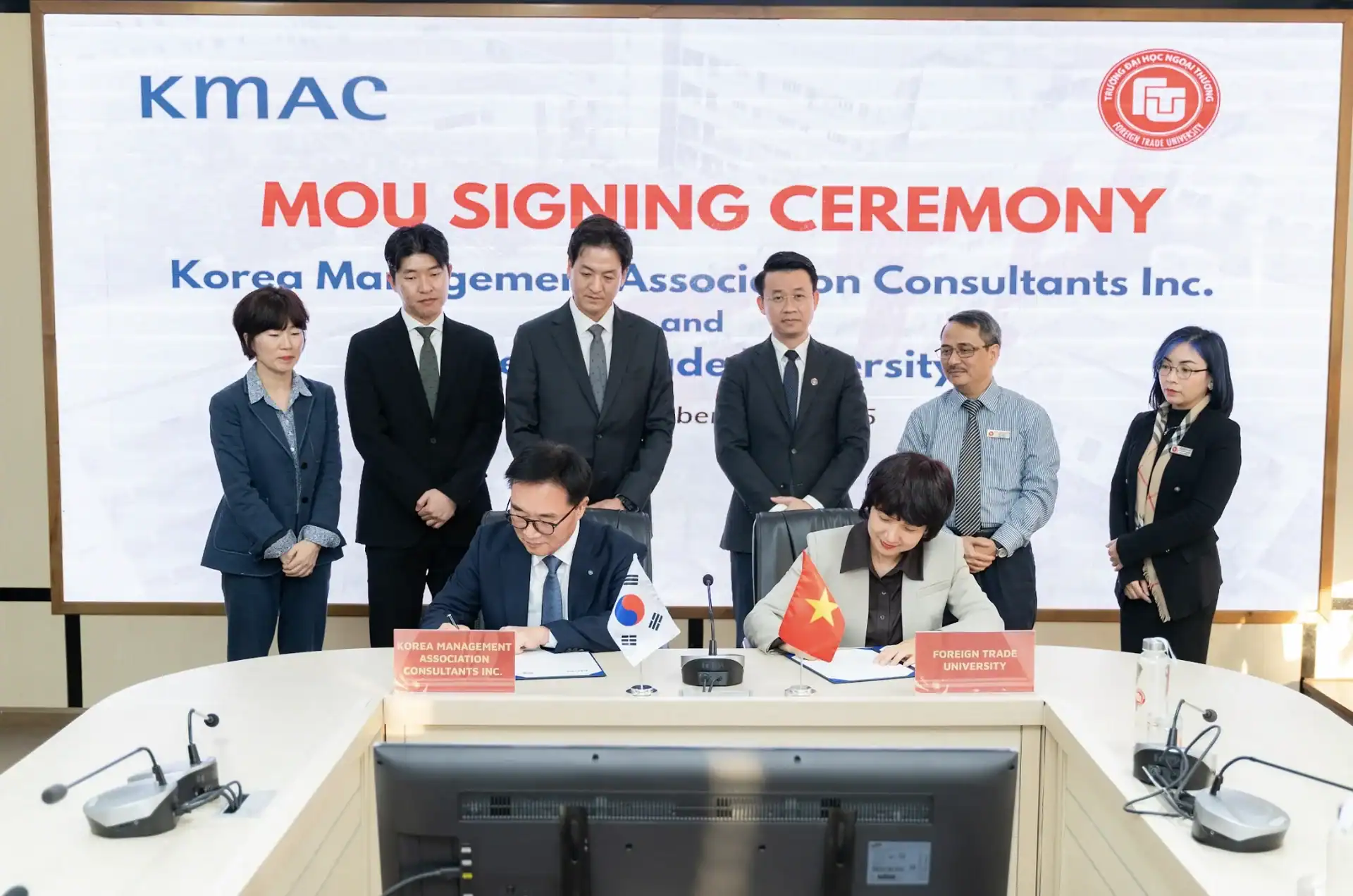 [RECAP] LỄ KÝ KẾT BIÊN BẢN GHI NHỚ HỢP TÁC TRƯỜNG ĐẠI HỌC NGOẠI THƯƠNG VÀ CÔNG TY TƯ VẤN QUẢN LÝ HÀN QUỐC (KMAC) 