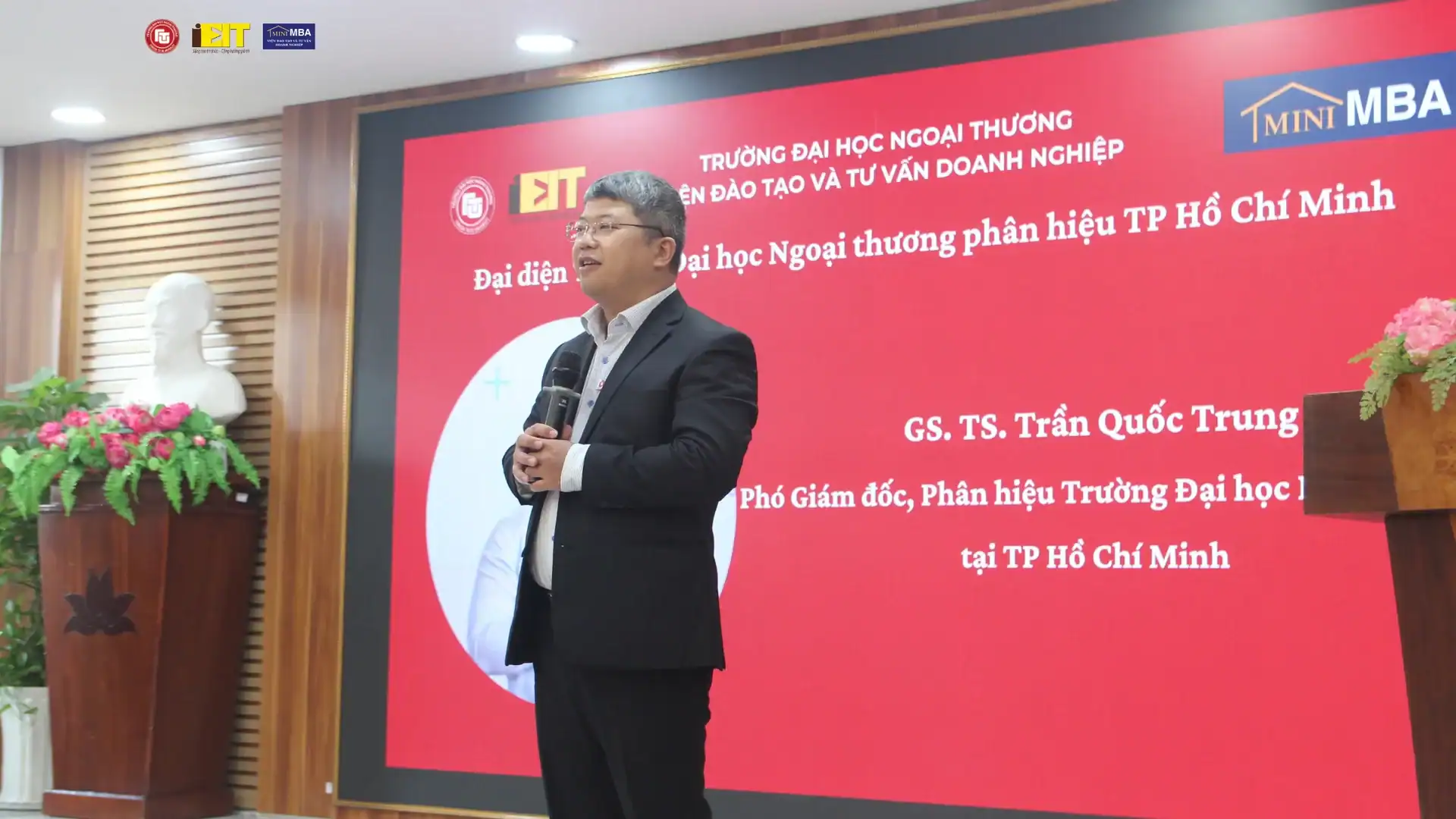 KHAI GIẢNG MINI MBA K262.SG – NÂNG TẦM QUẢN TRỊ, BỨT PHÁ SỰ NGHIỆP 2 KHAI GIẢNG MINI MBA K262.SG – NÂNG TẦM QUẢN TRỊ, BỨT PHÁ SỰ NGHIỆP