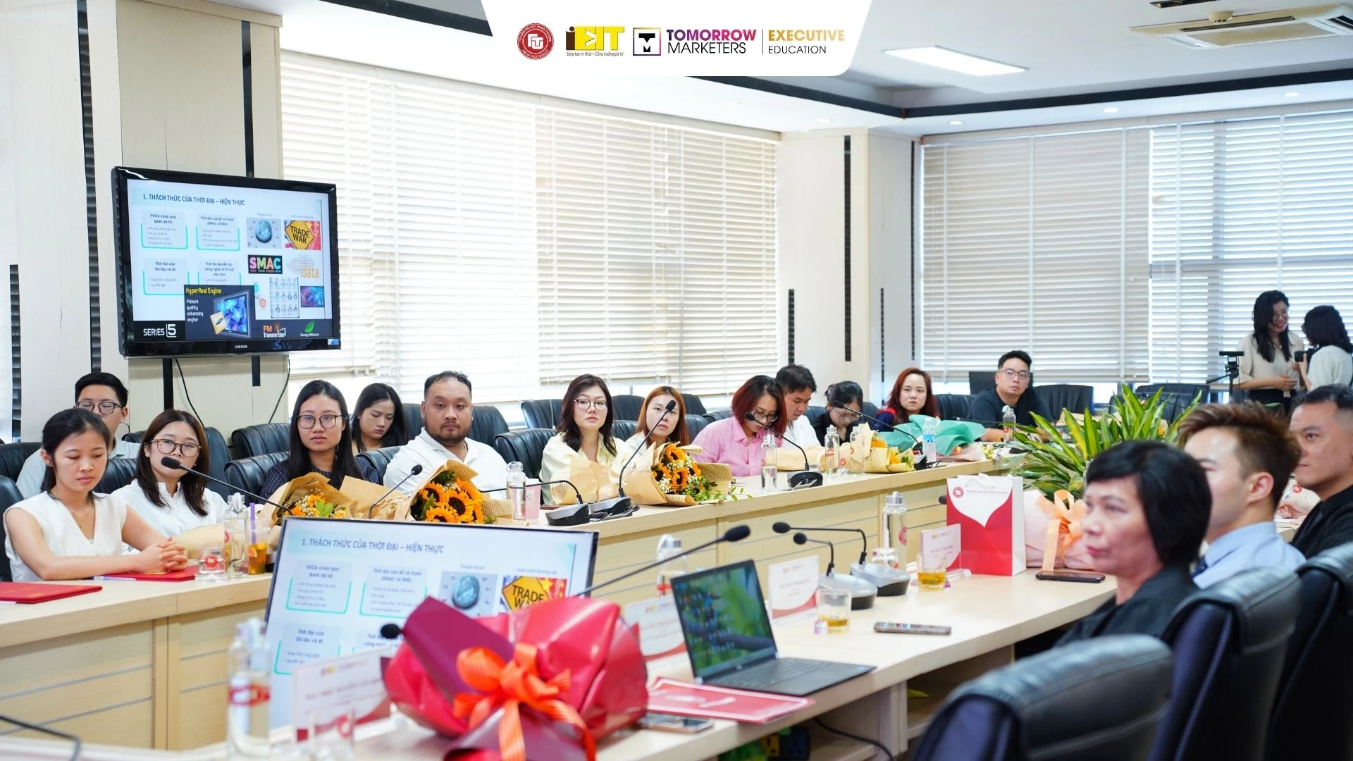 [RECAP] LỄ TRAO CHỨNG NHẬN KHÓA HỌC CMO & DIGITAL MARKETING MANAGER PROGRAM 
