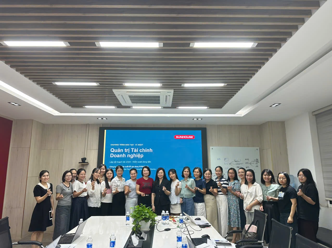 RECAP iEIT TRIỂN KHAI ĐÀO TẠO QUẢN TRỊ TÀI CHÍNH DOANH NGHIỆP TẠI SUNHOUSE 2 RECAP iEIT TRIỂN KHAI ĐÀO TẠO QUẢN TRỊ TÀI CHÍNH DOANH NGHIỆP TẠI SUNHOUSE