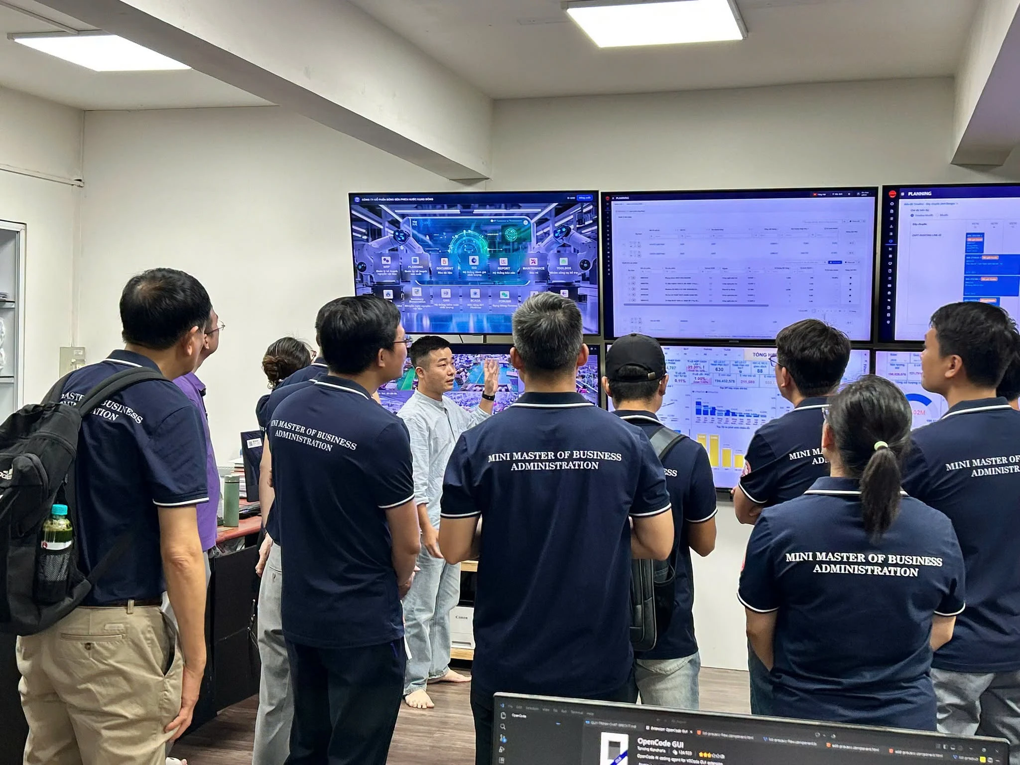 RECAP CHƯƠNG TRÌNH THAM QUAN CÔNG TY CỔ PHẦN BÓNG ĐÈN PHÍCH NƯỚC RẠNG ĐÔNG DÀNH CHO TỔNG CÔNG TY SẢN XUẤT THIẾT BỊ VIETTEL VMC 2 RECAP CHƯƠNG TRÌNH THAM QUAN CÔNG TY CỔ PHẦN BÓNG ĐÈN PHÍCH NƯỚC RẠNG ĐÔNG DÀNH CHO TỔNG CÔNG TY SẢN XUẤT THIẾT BỊ VIETTEL VMC