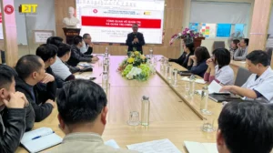 KHAI GIẢNG CHƯƠNG TRÌNH “NÂNG CAO NĂNG LỰC QUẢN LÝ CỦA LÃNH ĐẠO CẤP TRUNG” TẠI BỆNH VIỆN ĐA KHOA HƯNG